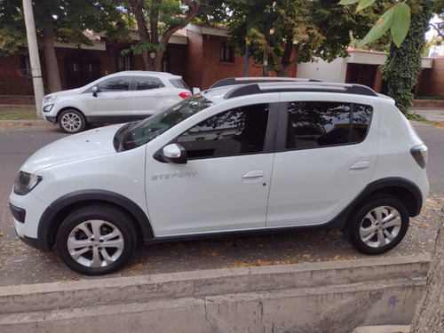 Imagen 5 de 10 de Renault Sandero Stepway 1.6 Full Privilege 105cv Unico Dueño
