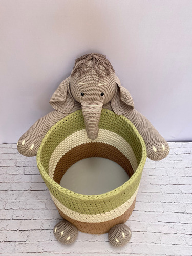 Cesto Fio De Malha Com Bichinho Elefante Amigurumi Em CrochĂȘ