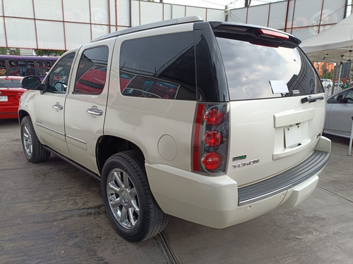 GMC Yukon 6.2 C Denali 403 Hp 4x4 At