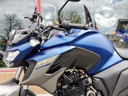 Imagen 10 de 15 de Yamaha Fz 25