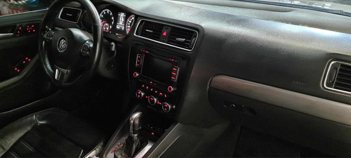 Imagen 8 de 12 de Volkswagen Vento 2012 2.0 Sportline Tsi 200cv Dsg
