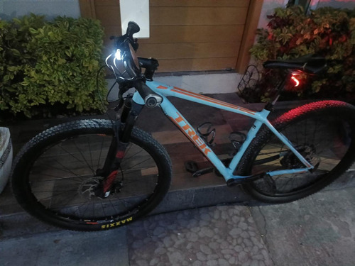 Bicicleta Trek Superfly 7, Rodada 29 .