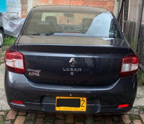 Renault Logan 1.6 Privilege / Intens