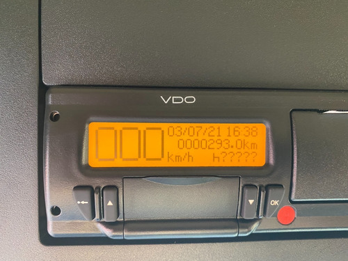 Imagem 12 de 15 de Actros 2548 0km
