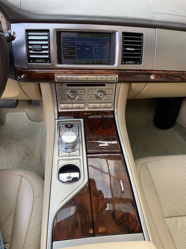 Jaguar Xf 3.0 Premium Luxury V6 24v Gasolina 4p Automático