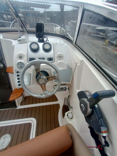 Lancha Ventura 215 Cabin Comfort 2010 Triton Solara Focker