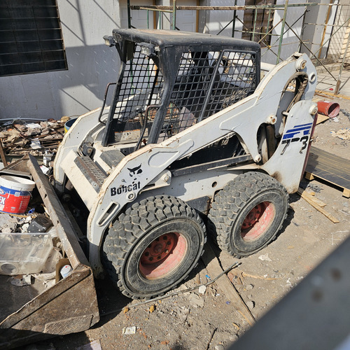 Minicargador Bobcat 773 2001