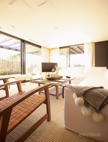 Imagen 5 de 21 de Venta De Casa En Punta Piedra, 3 Dormitorios En Suite Mas Dependencia De Servicio