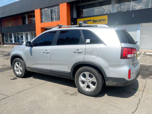 Imagen 7 de 25 de Kia Sorento Lx 2014