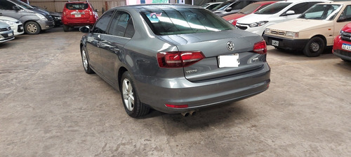 Volkswagen Vento Luxury 2.5 Tip Tronic 2016