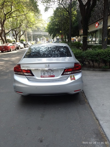 Honda Civic 1.8 Lx Sedan . At