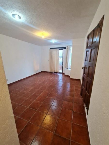 En Venta Residencia En Misión Concá, Roof Garden, Cto Serv, 4 Recamaras, 4.5 Bañ