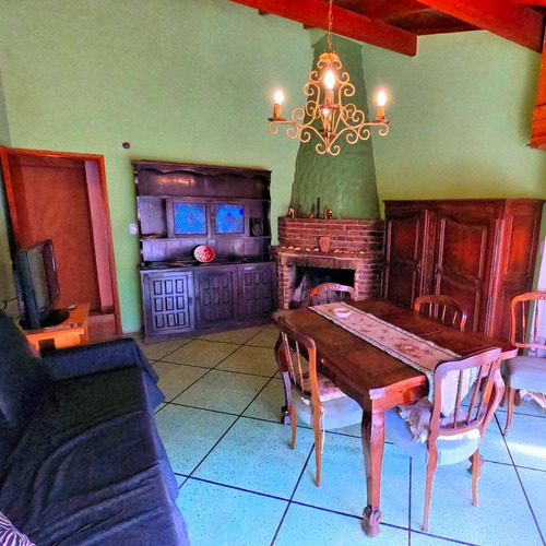 Imagen 10 de 19 de Chalet En Planta Alta, Barrio Tradicional De La Ciudad