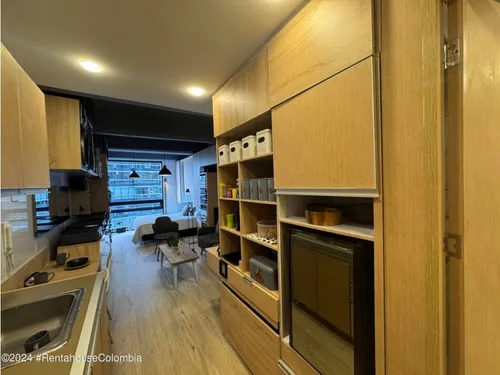 Apartamento En Bosque De Pinos Rah Co: 25-967