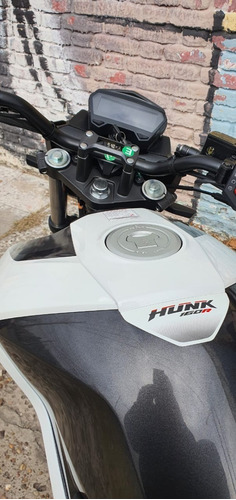 Imagen 5 de 17 de Hero Hunk 160r Kova Motorcycle Concesionaria Oficial Lanus