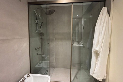Venta Departamento 2 Ambientes En Puerto Madero