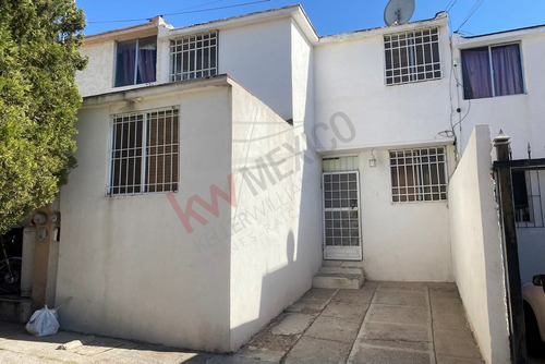 Casa En Venta En La Colonia Saucito De 140 Mts De Construccion En $1,500,000