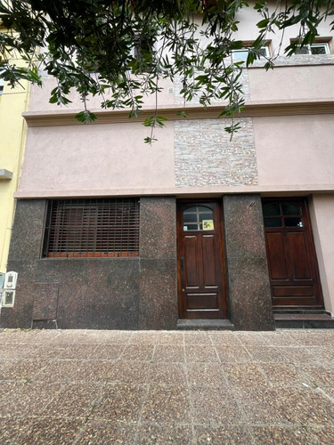 Ph Tipo Casa De Cuatro Ambientes En Planta Baja En Piñeyro