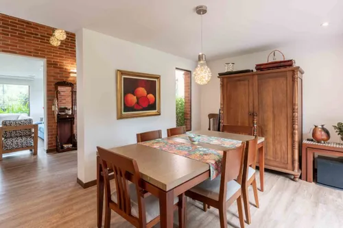 Casa En Venta En Colinas De Suba. Cod V10804