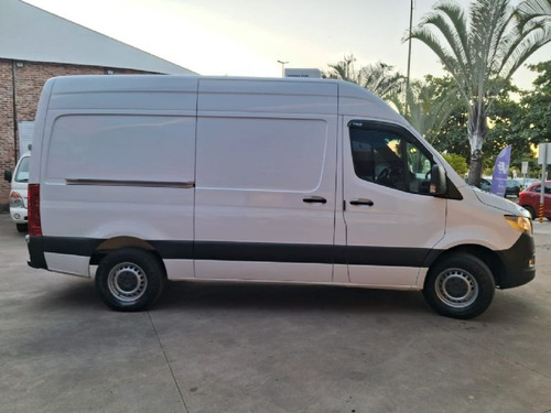 Mercedes-Benz Sprinter Furgão 2.2 Cdi 416 Longo Teto Alto 10,5m3 5p 6 marchas