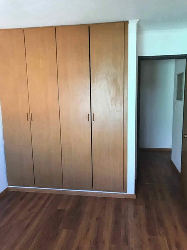 Piso Alto, Comodo, 1 Dorm, Placard, Vig, Bajos Gc