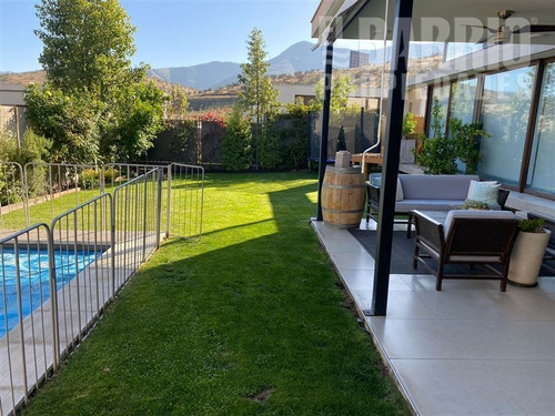 Imagen 3 de 30 de Casa En Venta De 4 Dorm. En Colina