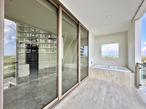 * Departamento En Venta En Puerto Cancun, Be Towers
