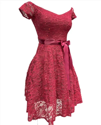 Vestidos circulares outlet de encaje
