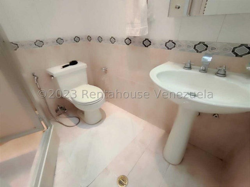 Casa En Venta Urbanizacion La Soledad Maracay Remodelada Pisos De Marmol Buena Ubicacion Zona Norte Kg:23-30429