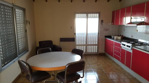 Imagen 3 de 14 de Alberti 2500 - La Tablada - Venta En Block