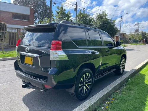 Toyota Prado 4.0 Tx-l Blindaje Ii Automatica 4x4 F.e 2011