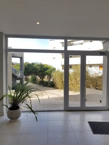 Imagen 3 de 22 de Venta De Departamento En Valeria Del Mar