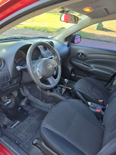 Nissan Versa 1.6 Visia Mt