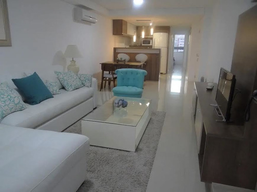 Alquilo Anual Bonito Depto De 2 Dorm. Y 2 B. En Playa Brava!