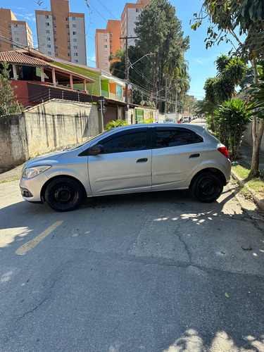 Chevrolet Onix 1.0 Joy 5p