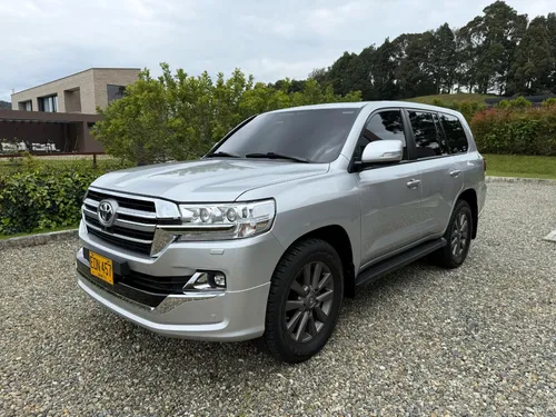 Toyota Land Cruiser 4.5 Imperial Fl Lc200 Diésel