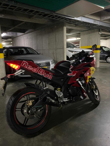 Yamaha R15