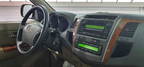 Toyota Hilux Sw4 3.0 Srv 4x4 7 Lugares