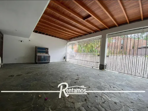 Casa En Arriendo/venta En El Poblado. Cod A9967