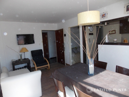 Apartamento En Península- Ref: 124