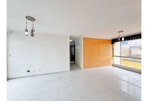 Venta Apartamento De 3 Alcobas En Edificio Rincón De Marbella
