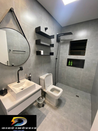 Imagem 6 de 11 de Olha Que Achado No Jardim Las Vegas!! Para Quem Busca Um Sobrado Grande E Com 4 Dormitórios, 2 Suítes, 4 Vagas, E Ainda Estuda Permuta. - 0101030 - 70739915