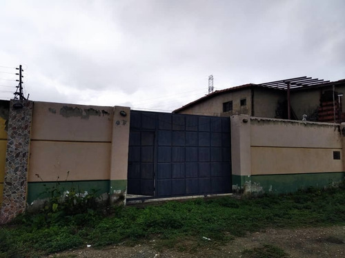 Imagen 2 de 10 de Yasmin Medina Vende Casa En El Placer
