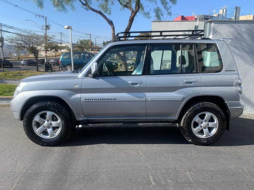 Imagem 8 de 12 de Mitsubishi Pajero Tr4