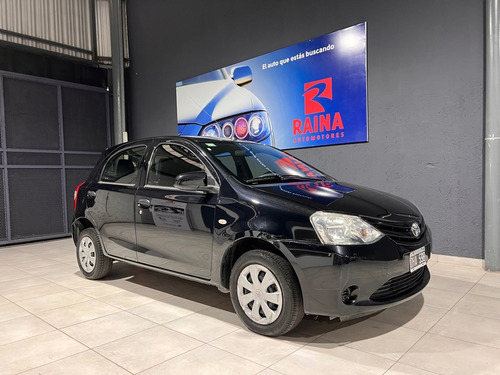 Imagen 2 de 8 de Toyota Etios 1.5 X (90cv) 5ptas