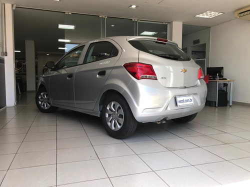 Imagem 6 de 13 de Chevrolet Onix Hatch 1.0 4p Flex Joy