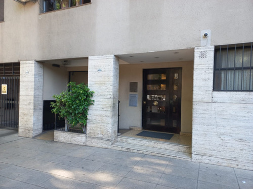 Colegiales Venta 4 Ambientes Apto Credito! Baño Y Toilette. Piso Alto Vista Panoramica. Alvarez Thomas Y Avda Forest Con Estrategica Ubicacion Cerca De Chacarita, Belgrano Y Vill