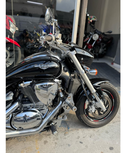 Suzuki Boulevard M800