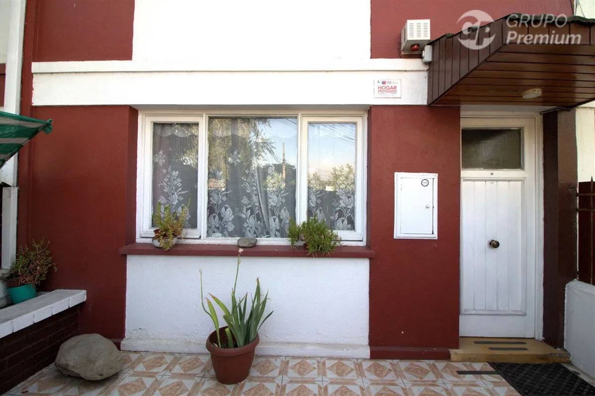 Imagen 1 de 25 de Casa En Venta En La Cisterna Av El Parrón Con 3d 1b 1e Patio