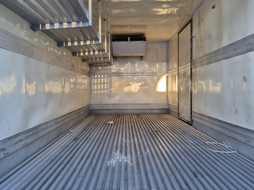 Imagem 8 de 14 de Vw 10-160 4x2 - 2015 (no Chassi Ou Com Bau)